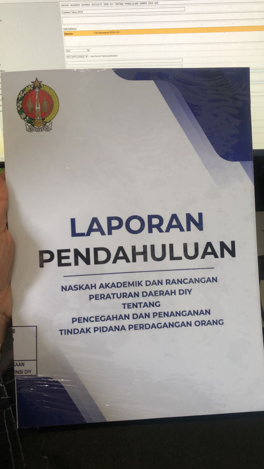 LAPORAN PENDAHULUAN NA DAN RAPERDA DIY TENTANG PENCEGAHAN DAN PENANGANAN TINDAK PIDANA PERDAGANGAN ORANG