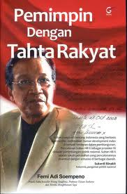 Gambar Pemimpin dengan Tahta Rakyat