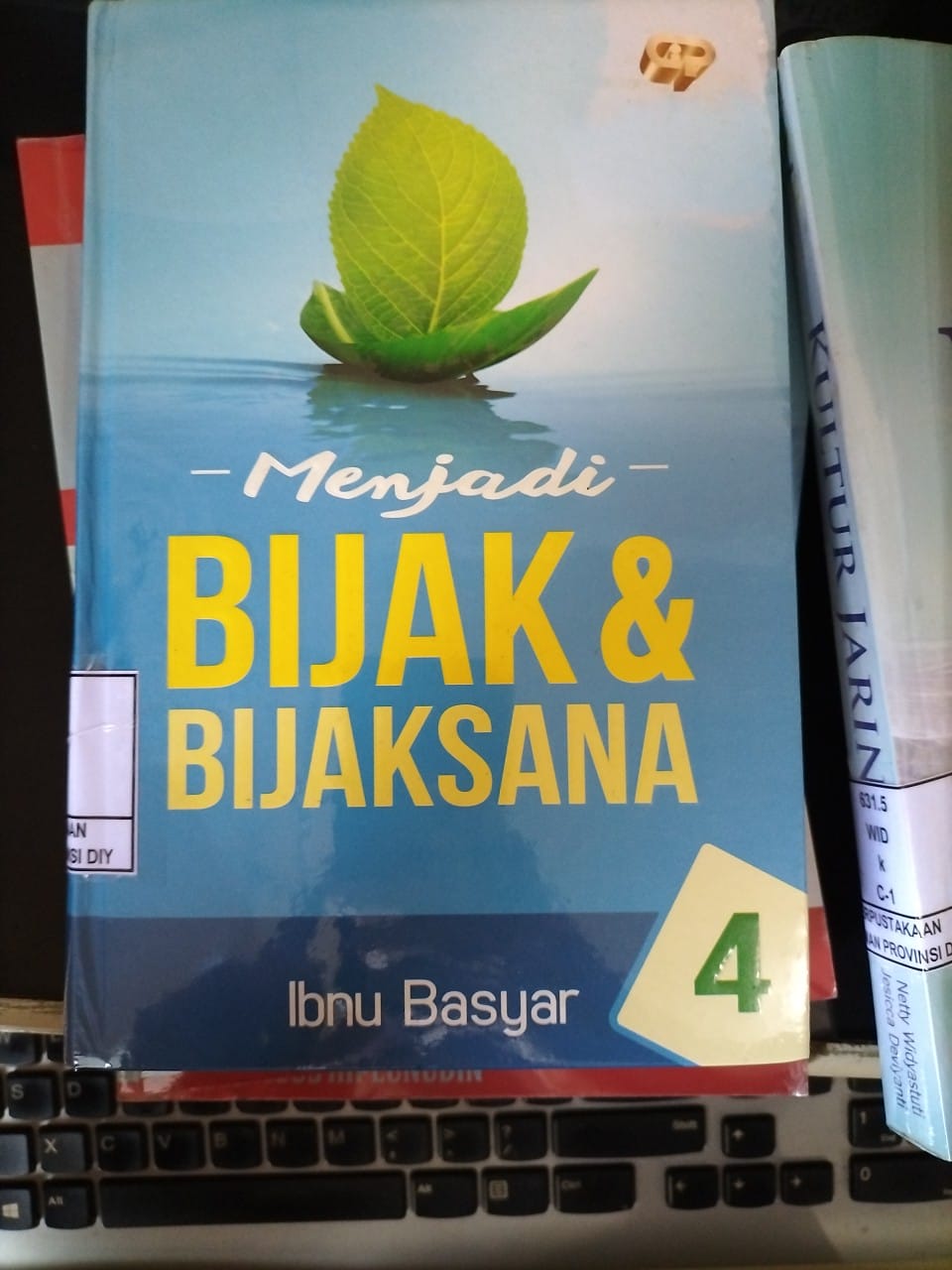 Menjadi BIJAK & BIJAKSANA