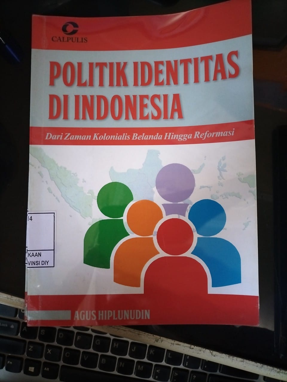 POLITIK IDENTITAS DI INDONESIA