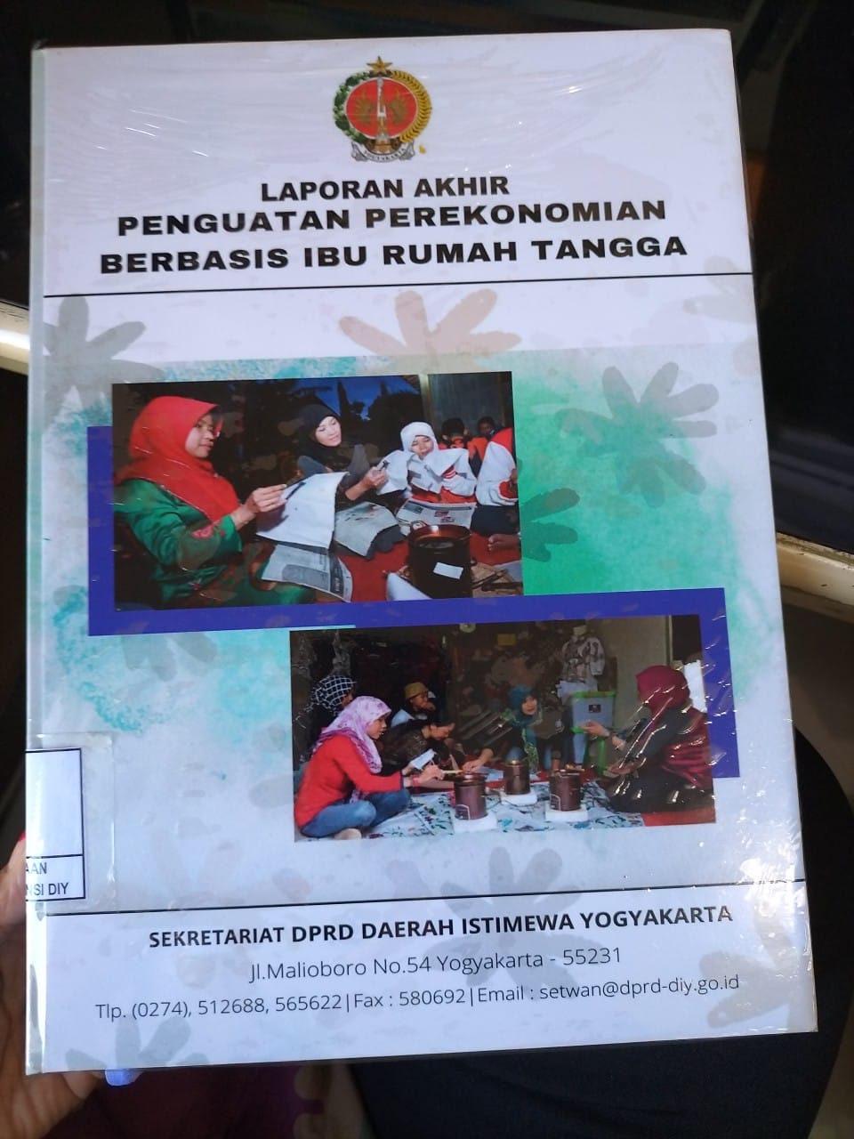 LAPORAN AKHIR Penguatan Perekonomian Berbasis Ibu Rumah Tangga Tahun 2021