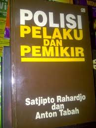Gambar Polisi Pelaku dan Pemikir