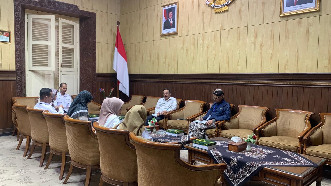 Sekretariat DPRD Bantul Konsultasi ke Sekretariat DPRD DIY Bahas Penerjemahan Perda untuk JDIH